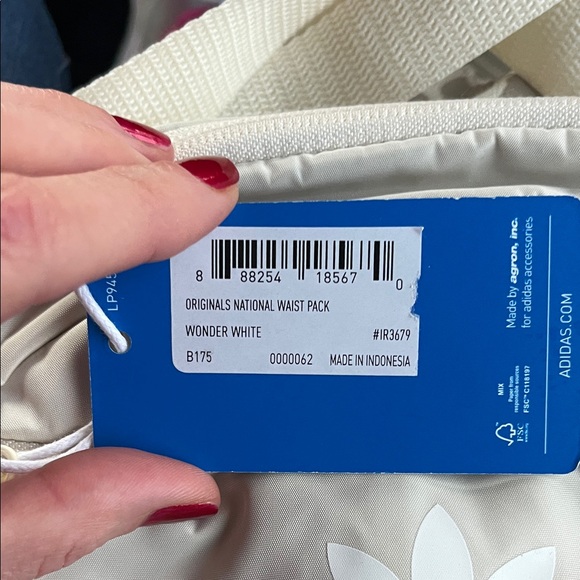 Adidas Originals Waist Bag NWT - Picture 2 of 5